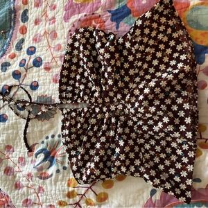 SHEIN Burgundy Floral Crop Top